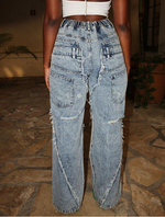 Load image into Gallery viewer, DISTRESSED JEANS
