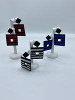 Load image into Gallery viewer, SQUARE STRIPE EARRINGS
